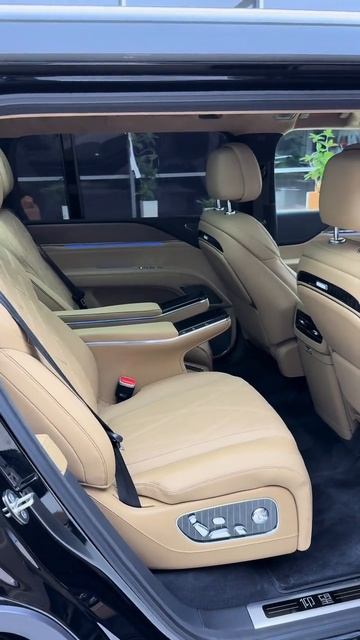 Новый уровень роскоши BYD Yangwang U8L