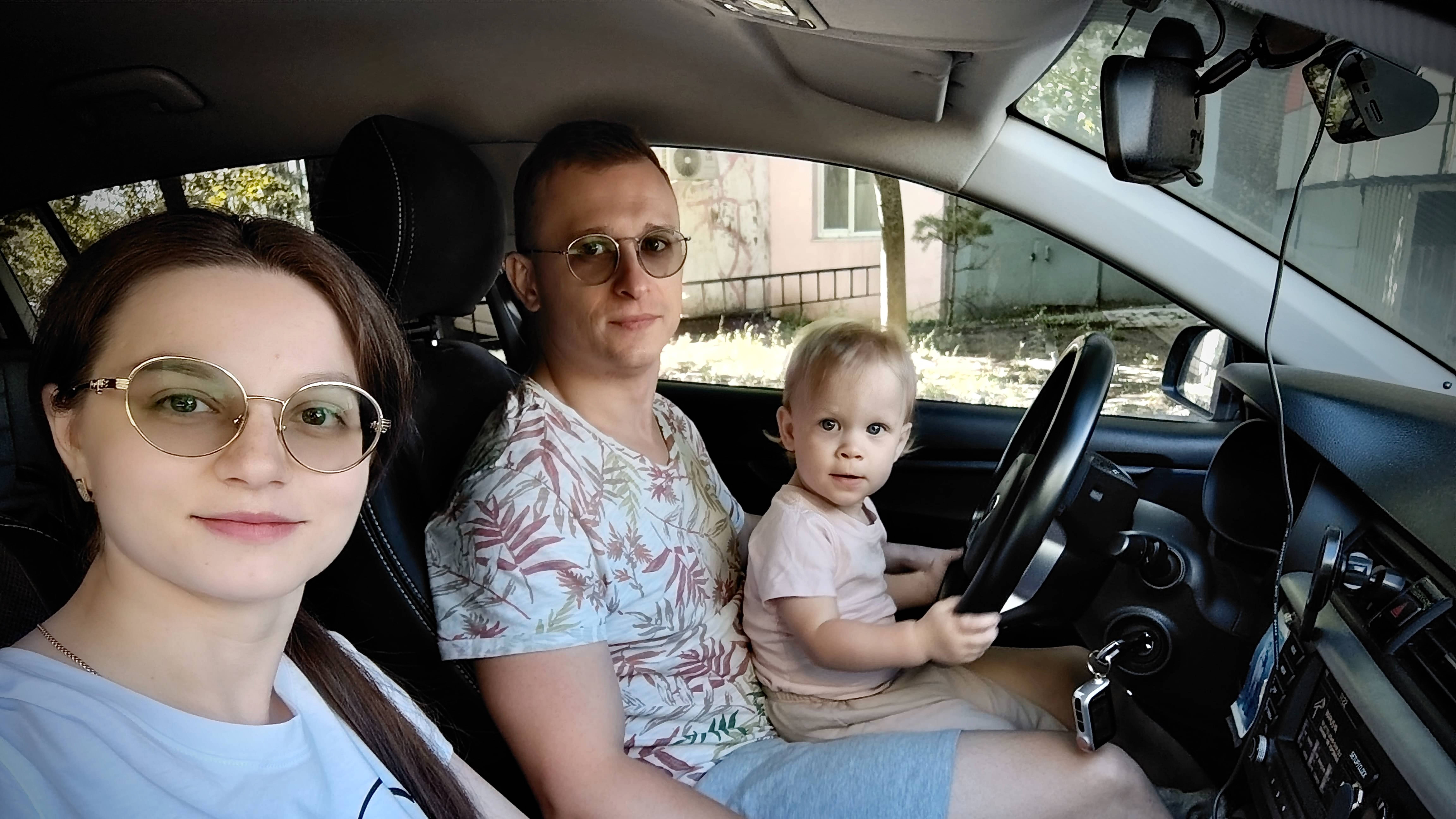 VLOG 14 Рассказываем куда пропали на месяц / Отправляем Еву в сад / Первые разговоры