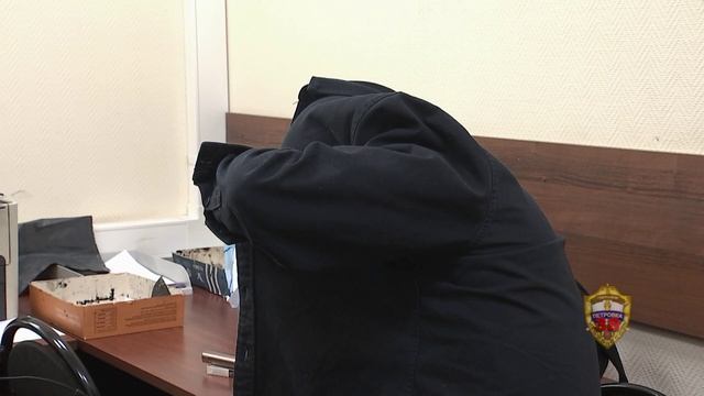 В Москве оперативники раскрыли кражи денег из двух иномарок припаркованных на улице Усачёва
