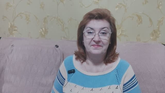 Связала носочек, пришила рукавчик..))