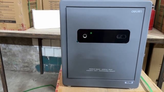 Сейф DELI AE101