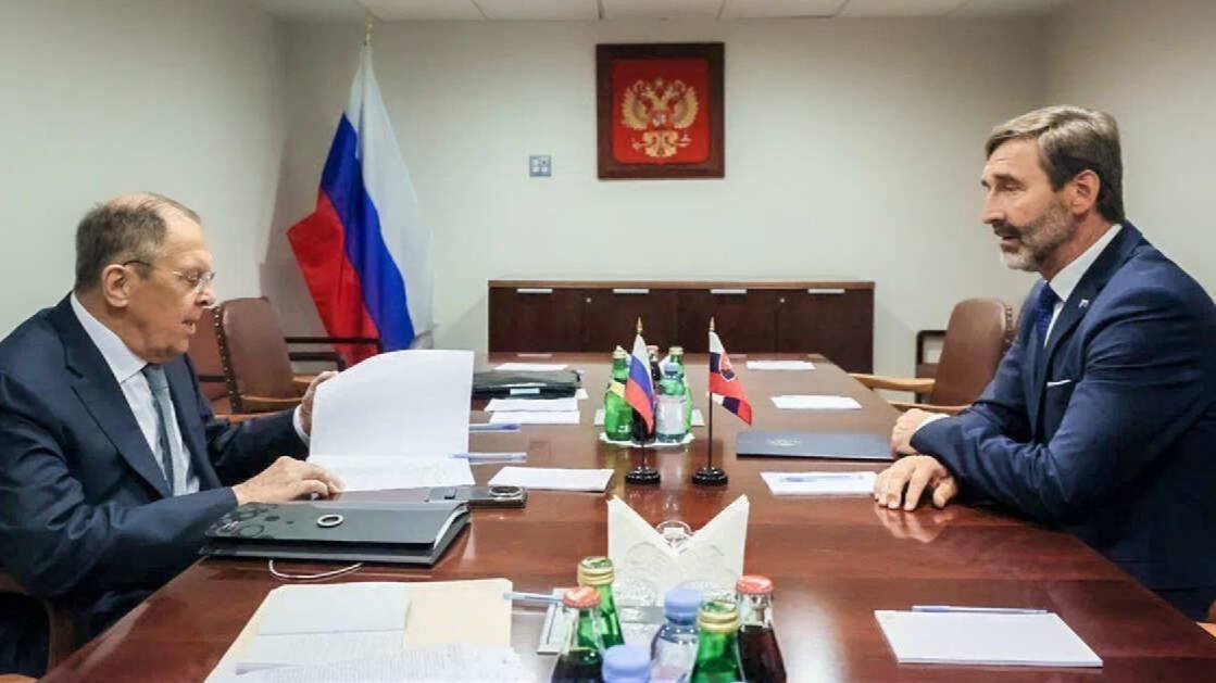 Глава МИД Словакии не видит альтернативы газу и нефти РФ для страны