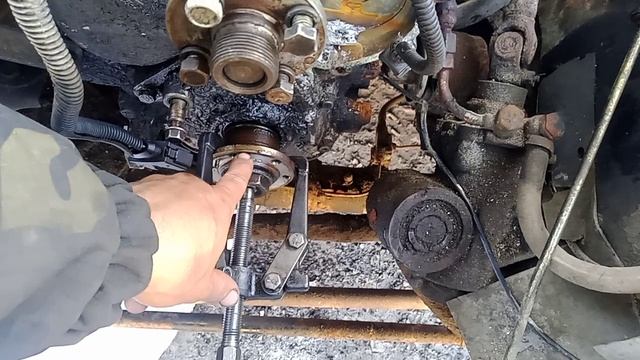 как снять шкив коленвала УАЗ двигатель ЗМЗ 406