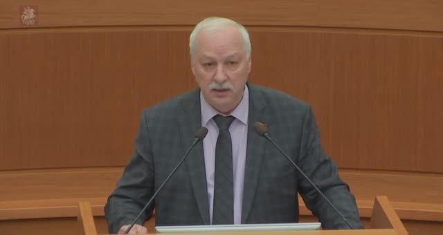 Зубрилин Николай о недопустимости внесения жилого фонда в общий реестр с нежилыми зданиями.