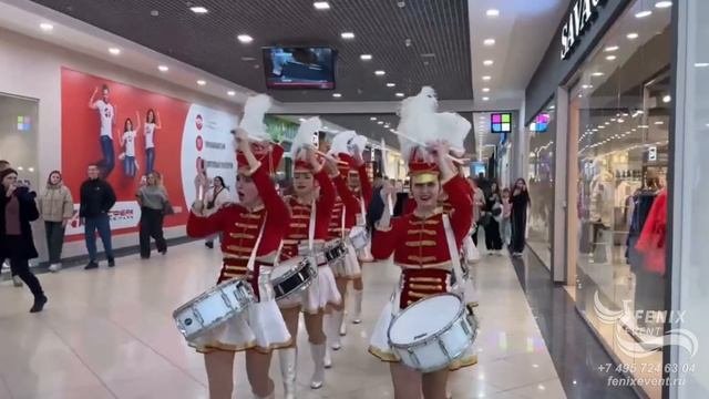 Заказать ансамбль барабанщиц для прохода во главе марша в Москве - лучшие барабанщицы на мероприятие