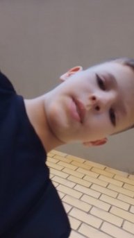 маньяк в подъезде