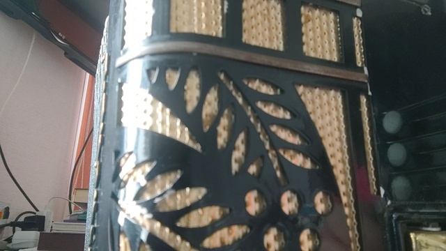 Я пришлю тебе осень. Красивая песня на гармони цифры 89277382068.