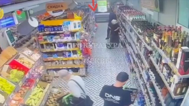 Магазинного вора задержали после кражи из супермаркета на проспекте Вернадского