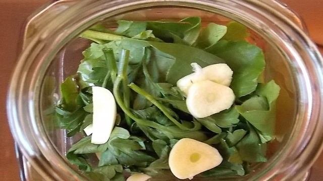 Маринованные зеленые помидорки