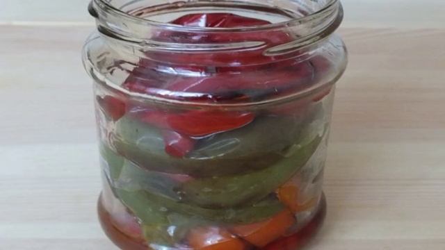 Маринованный острый перец с мёдом