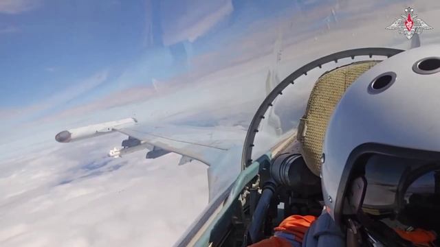 Плановый полет стратегических ракетоносцев Ту-95мс