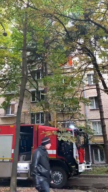 На 11-й Парковой произошел пожар