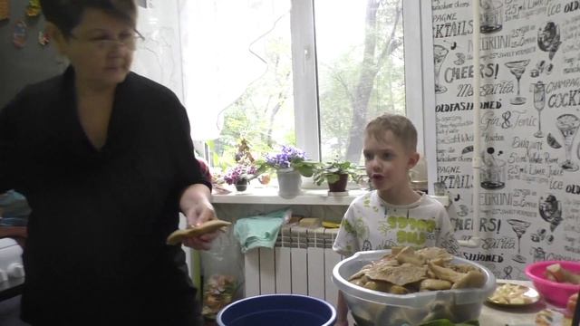 Грибы солим с внуком