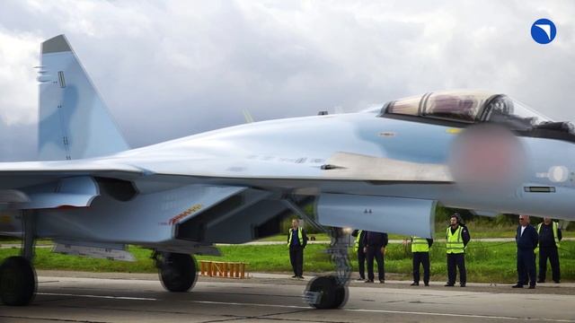 Передача Минобороны РФ новых истребителей Су-35С