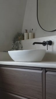 Вариант обустройства ванной комнаты. Современный интерьер