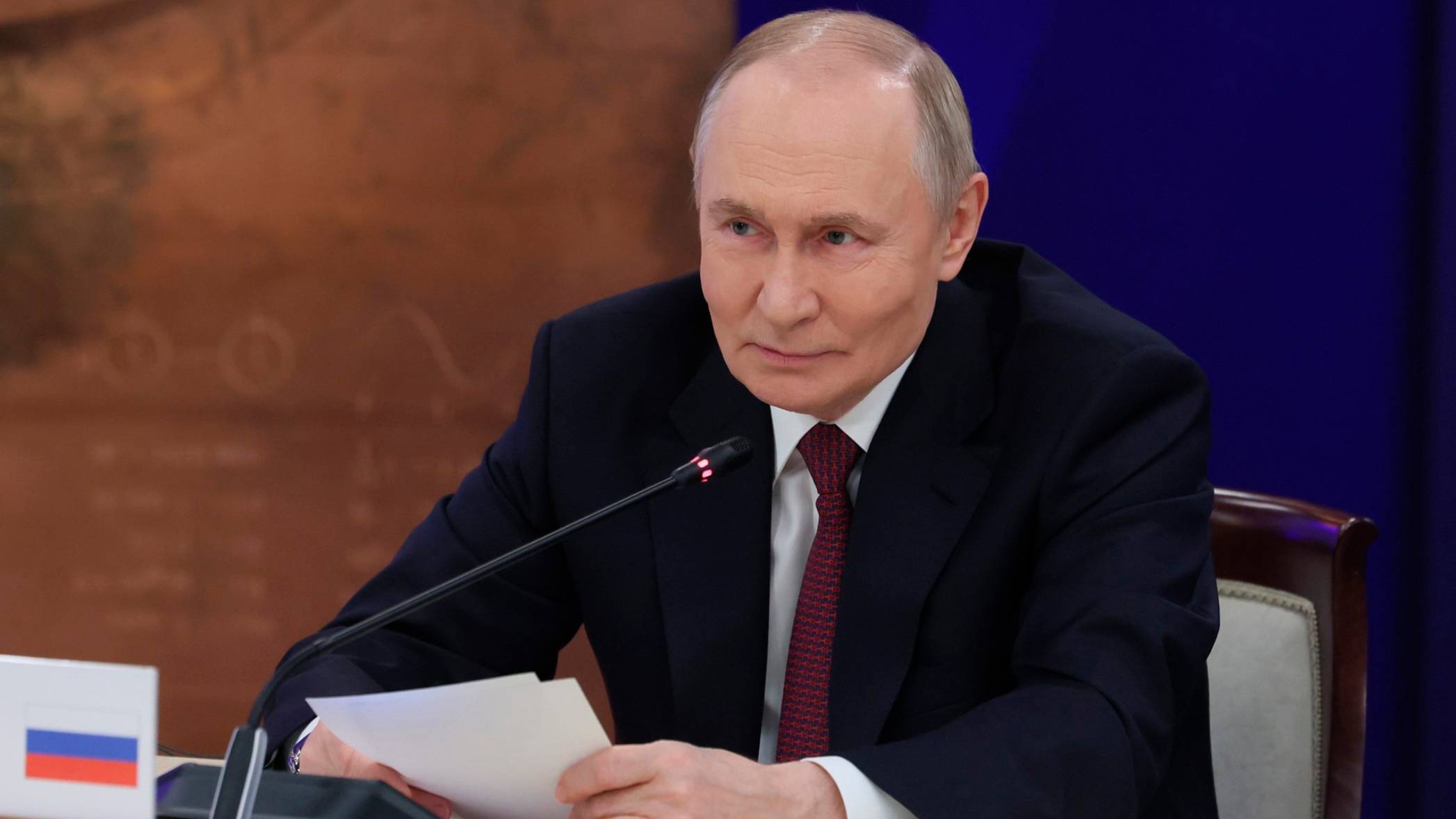Путин утвердил запуск первой в мире ядерной энергетической системы с замкнутым топливным циклом