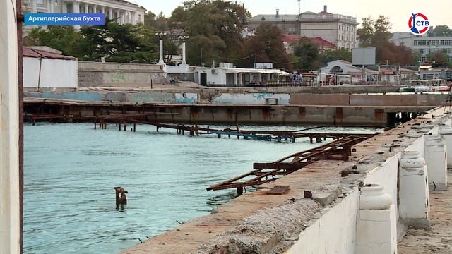 В Артбухе продолжаются работы по сносу бывшего дельфинария