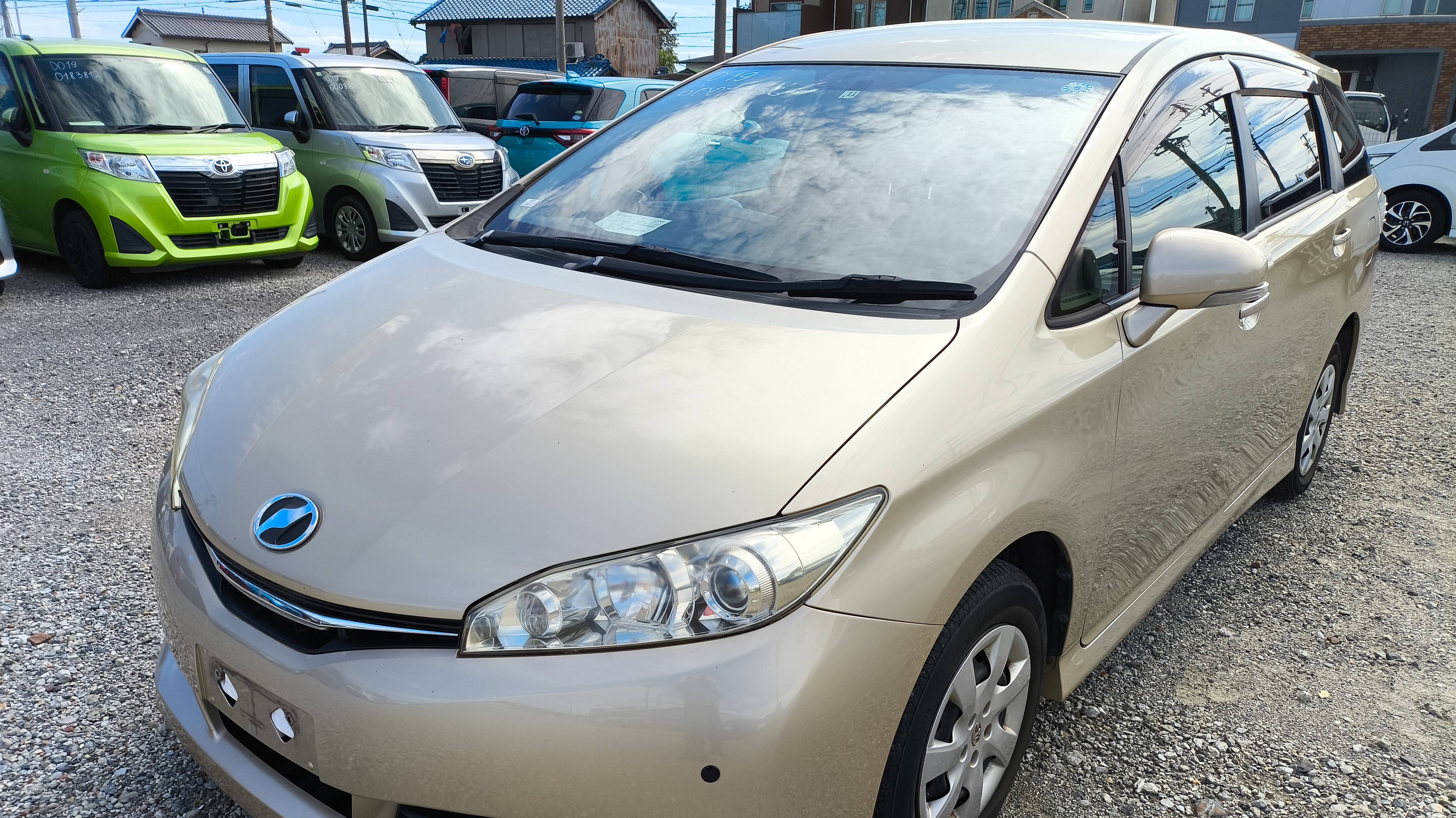 1 Toyota Wish 6001256