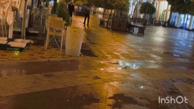 Первая ночь в своём доме/Сильно поранила палец