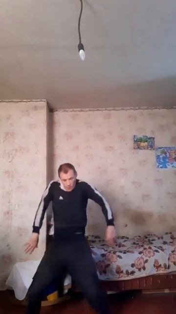 Музыкальная пауза от хохла из дорогостоящей европейской мазанки