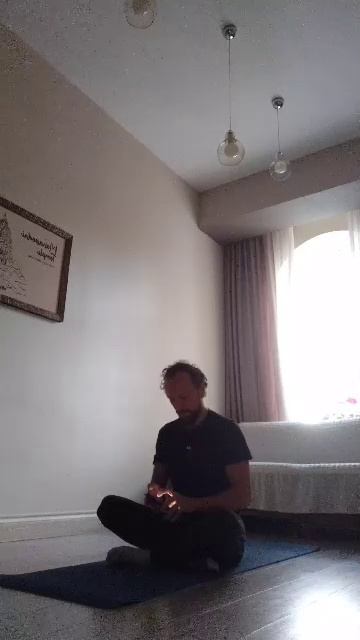 йога онлайн с Олегом Атма Открытая йога Openyogaclass.com