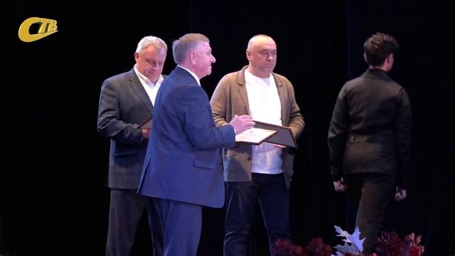 ВО ДВОРЦЕ ГОРНЯКОВ ПРОШЕЛ ТОРЖЕСТВЕННЫЙ ВЕЧЕР ГП ГОТЭК ПОСВЯЩЕННЫЙ ДНЮ СОТРУДНИКОВ КОМПАНИИ