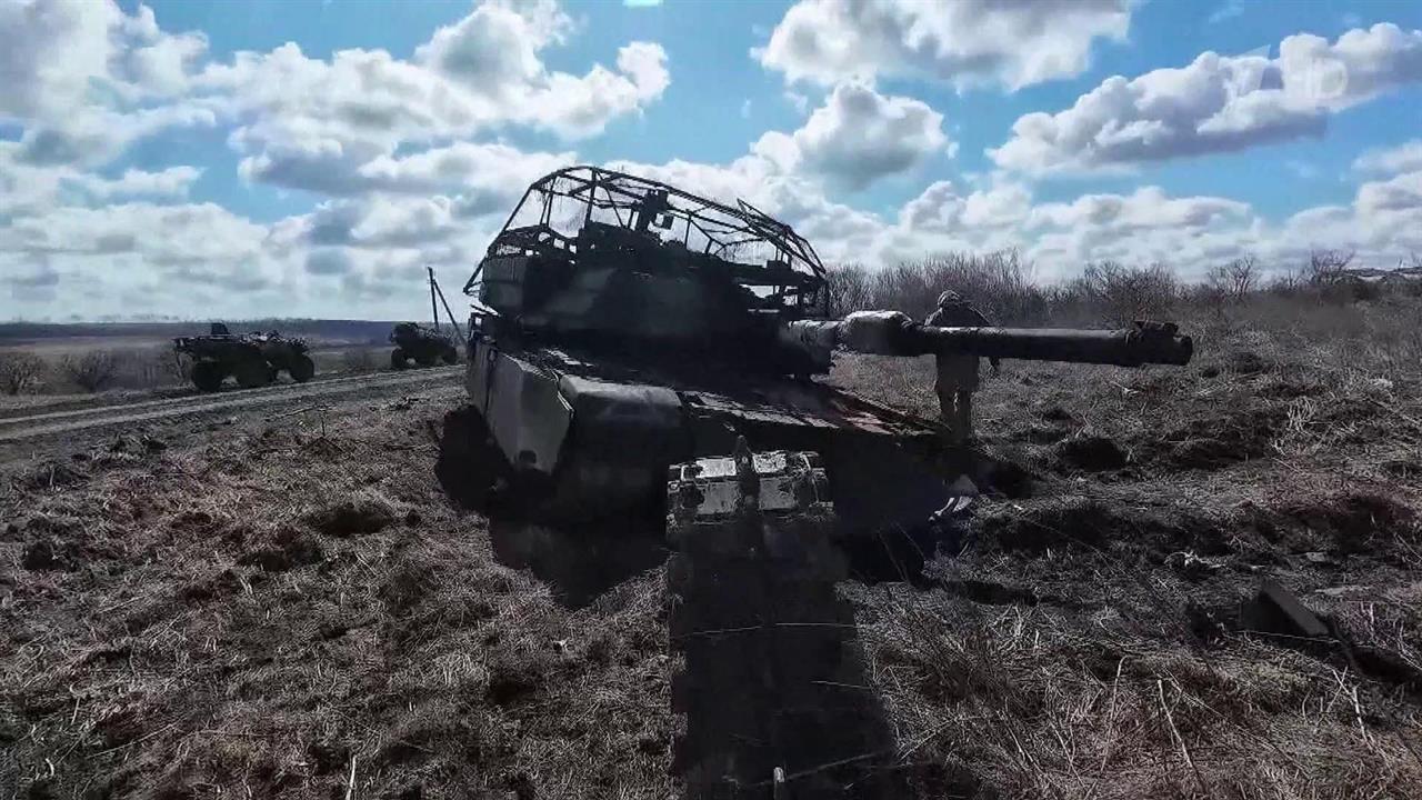 Российские военные выбили противника из Юнаковки и заняли стратегически важную высоту.