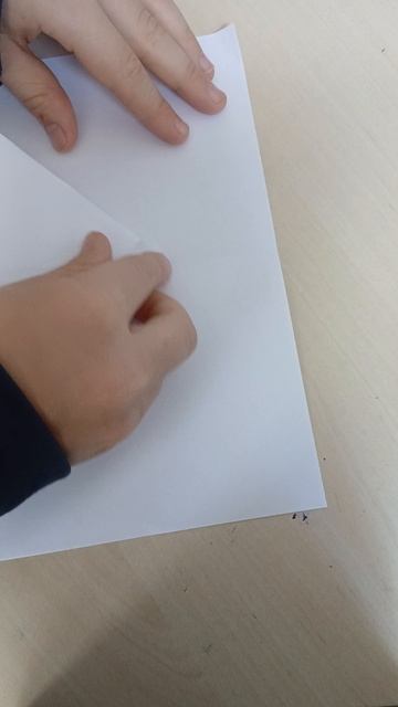 Как сделать бумажный самолётик