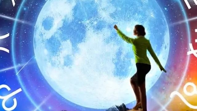 386.=ГОРОСКОП ПОДСКАЖИ=. Сл А. Зенцов, муз. Н. Жуков, исп. Ж. Вишнякова, Автор видео Н. Рудакова.