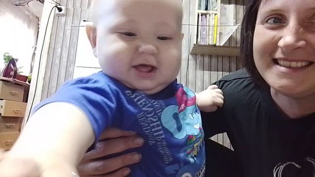 ходить надо парню♥️