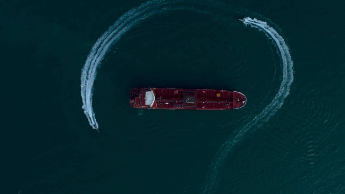 Индия попросила у США разрешить закупки нефти у Ирана и Венесуэлы