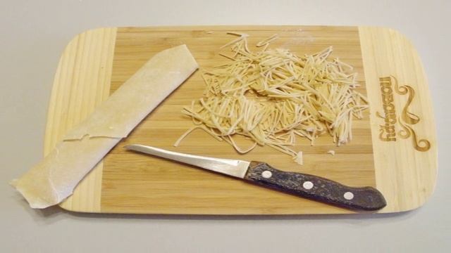 Куриный суп с домашней лапшой