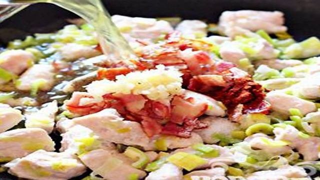 Куриный Строганов