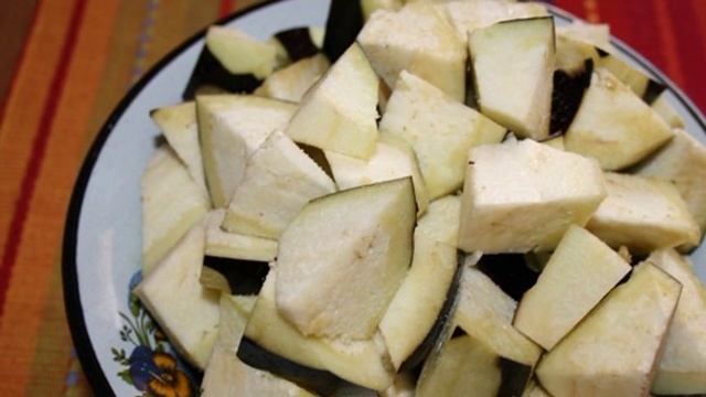 Куриный суп с баклажанами