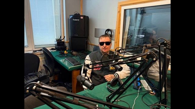 Василиса Карпенко незрячая певица Я вижу ослепительный мир Виктора Тартанова на радио ВОС