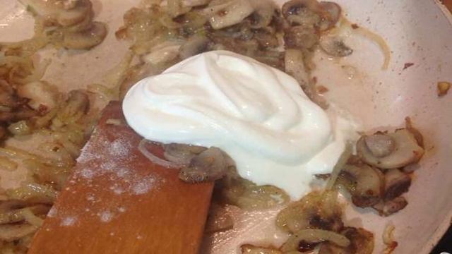 Картофельные гнезда с грибами