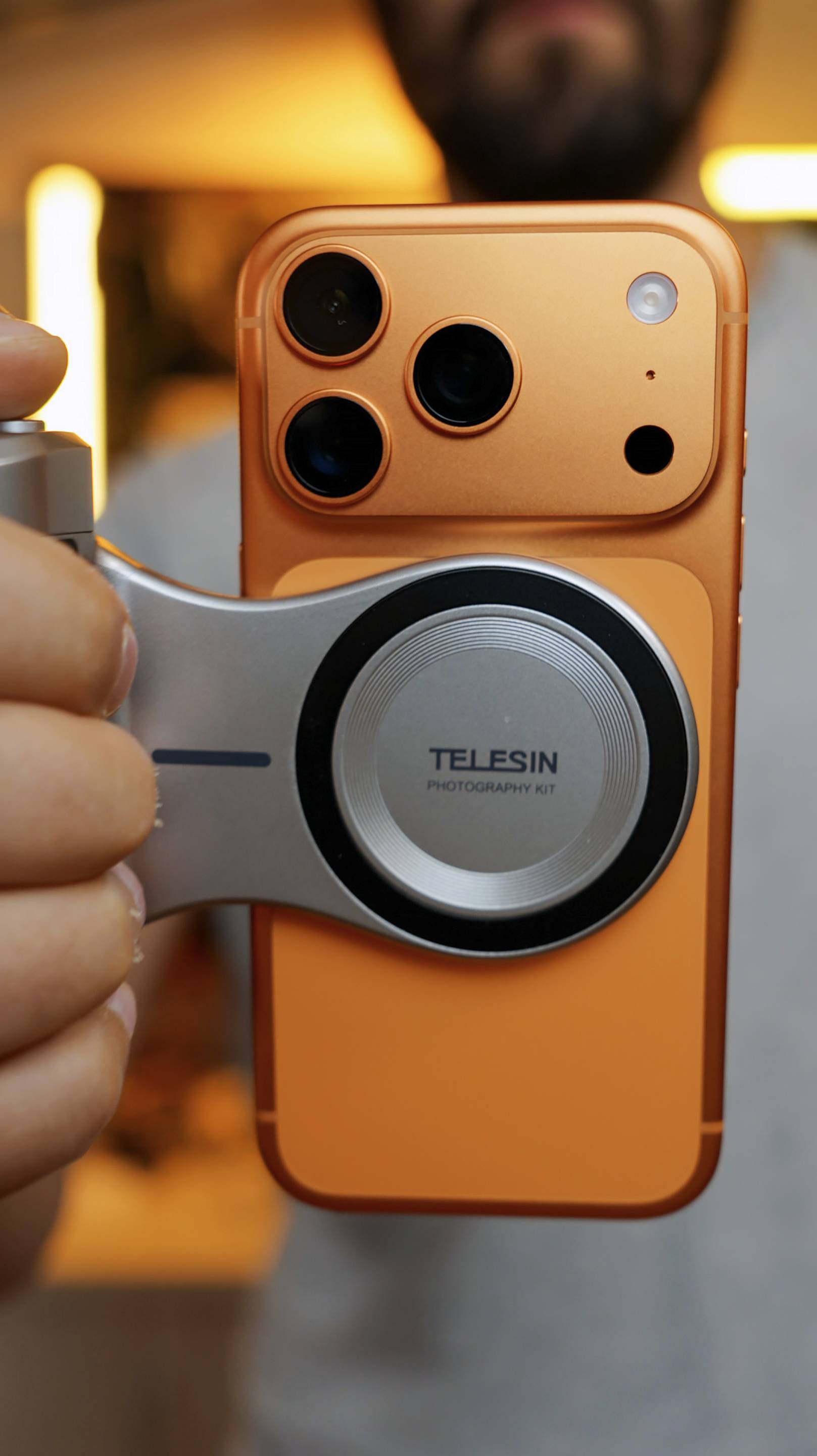 Ручка TELESIN Master Grip для IPhone 17 Pro Max Клетка для телефона, обвес для айфона с фонариком