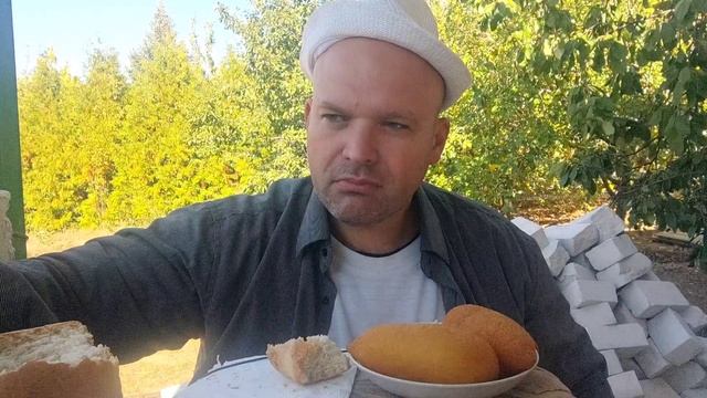 МУКБАНГ хлеб и молокоОБЖОР котлеты по киевски