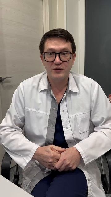 Видеовизитка колопроктолога Толстых Владимира Сергеевича