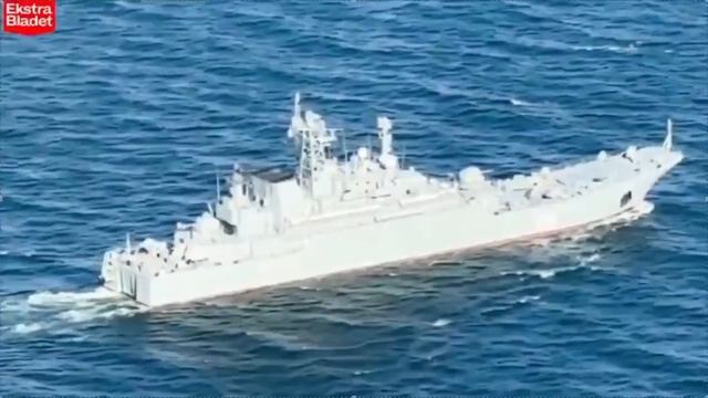 Газета Ekstra Bladet сообщает что в день появления беспилотников в воздушном пространстве Дании у