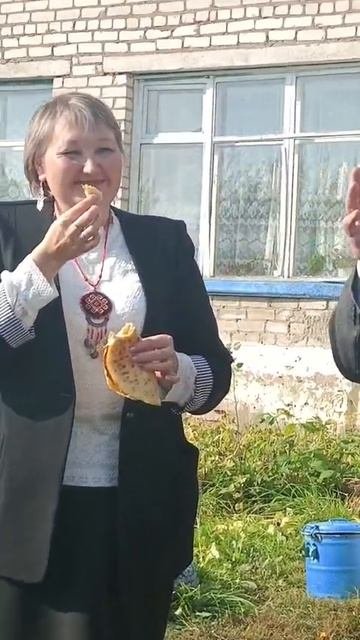 Кто пораньше съест блины.Угинде.Кураз.0-27.mp4