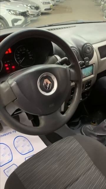 Renault Logan 2010