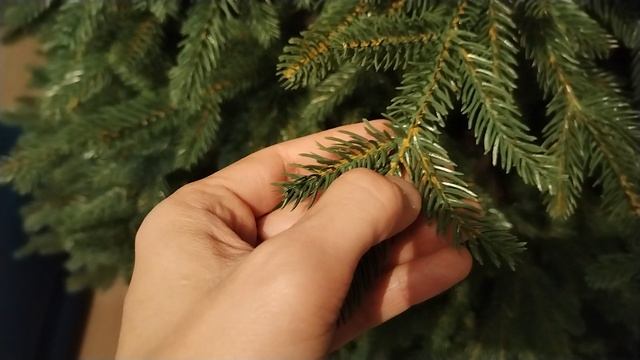 Елка таежная литая 3 метра.