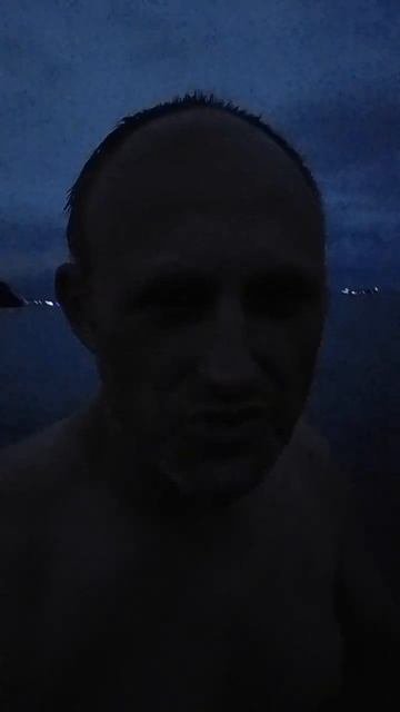 27.09.2023г я на острове Русский  купался в городе Владивостоке