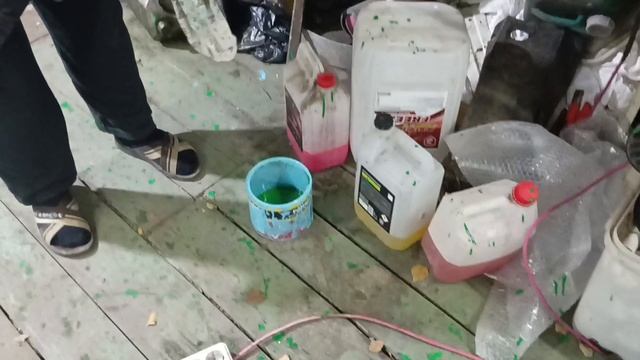 Сварили оградку и первый снег