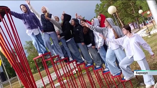 Вокальная студияМиристаль в репортаже телеканала Катунь 24.mp4