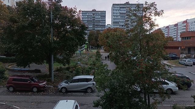 вид на двор в городе Пущино микрорайон д.