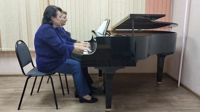 1000038141.mp4 П.И.ЧайковскийТрепак из балета Щелкунчик