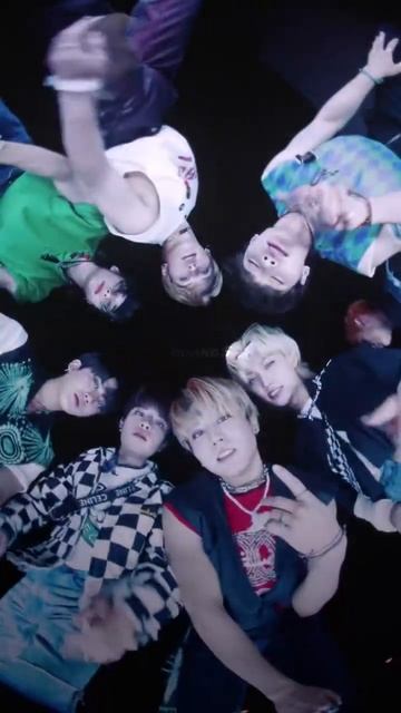 Stray Kids оцените в комах я старалась