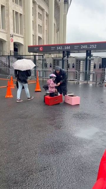 Фестиваль экстремальных видов спорта «Уличный Драйв» в Лужниках.